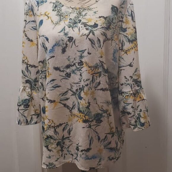 💃Liz Claiborne Floral Top Sleeve For Women. 🌴 - Picture 3 of 8